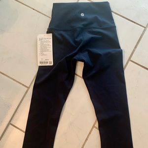 Navy Lululemon Wunder Under Crop